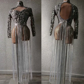 Gümüş Büyük Taşlar Sequins Kıyafet Seksi Backless Uzun Saçaklı Bodysuit Kadın Sahne Festivali Elbise Sürükle Kraliçe Kostüm XS6838