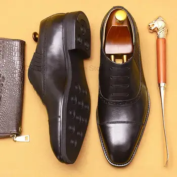 Italyan erkek Loafer'lar Hakiki Deri Düz rahat ayakkabılar Oyma Ofis Düğün Kap Ayak Yüksek Kaliteli Resmi Elbise Ayakkabı Erkekler İçin