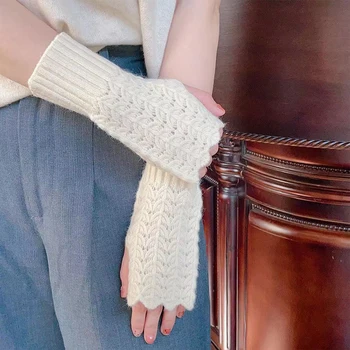 Sonbahar Kış Örme Yün Eldiven Moda kadın Yarım Parmak Eldivenler Sıcak Tığ Düz Renk Beyaz Parmaksız Eldiven Femme