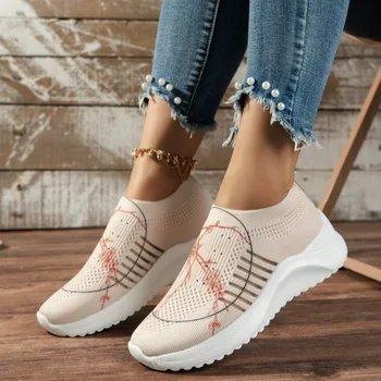 Sıcak Satış Büyük Rahat Dokuma Nefes kadın ayakkabısı İlkbahar ve Sonbahar için 2023 Yeni kadın Giyim Eğimli Topuklu