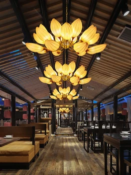 Yeni Çin Lotus Avize Oturma Odası ve Otel Lobisinde Zen Çay Odası Tapınak Budist Salonu Restoran Balkon Restoran